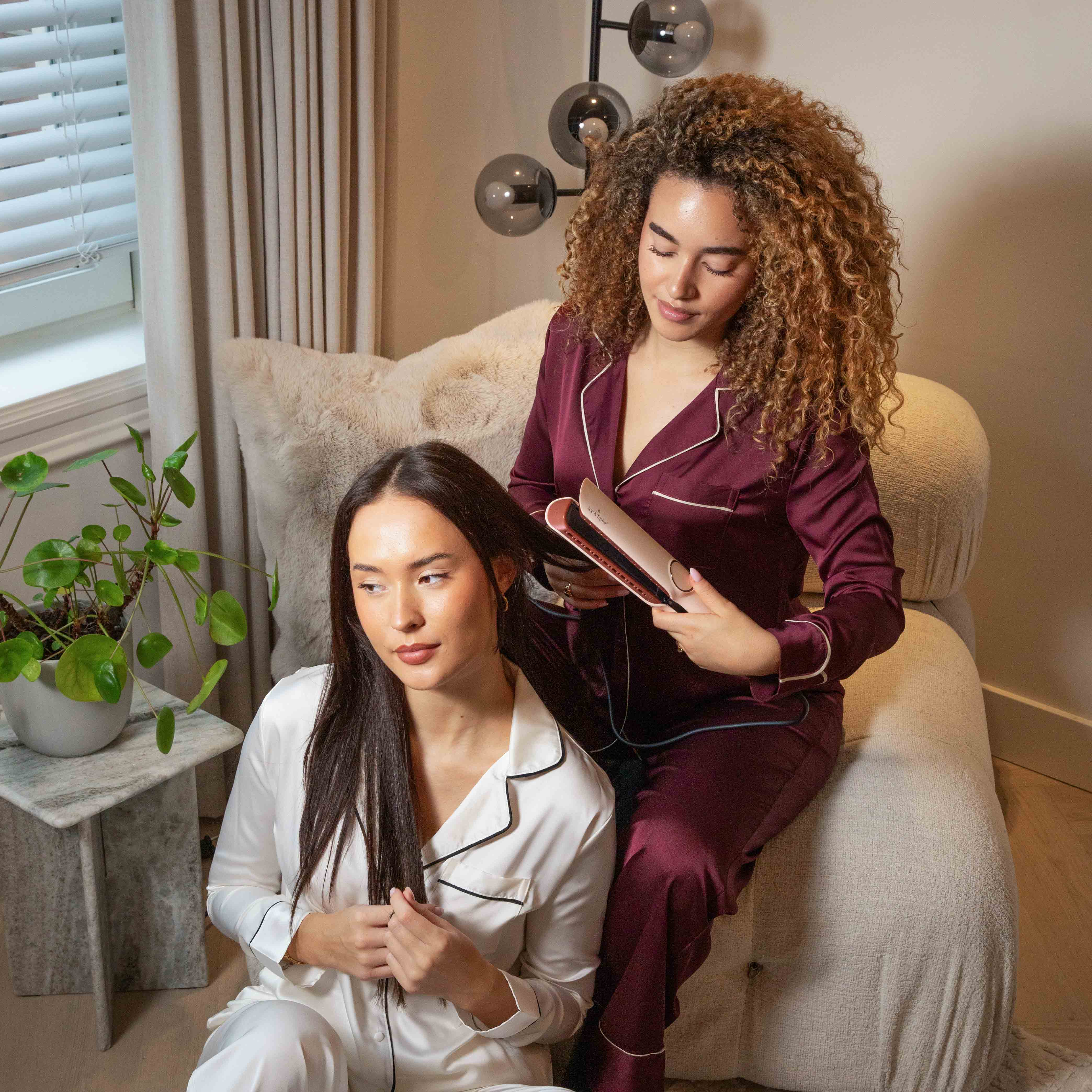 Beschadigt een AirStraight wet-to-dry stijltang je haar?